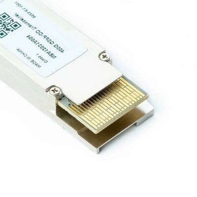 40Gb/s QSFP+ to 4 x 10Gb/s SFP+ Active Optical Cable (AOC) Breakout MSA Standard Compliant